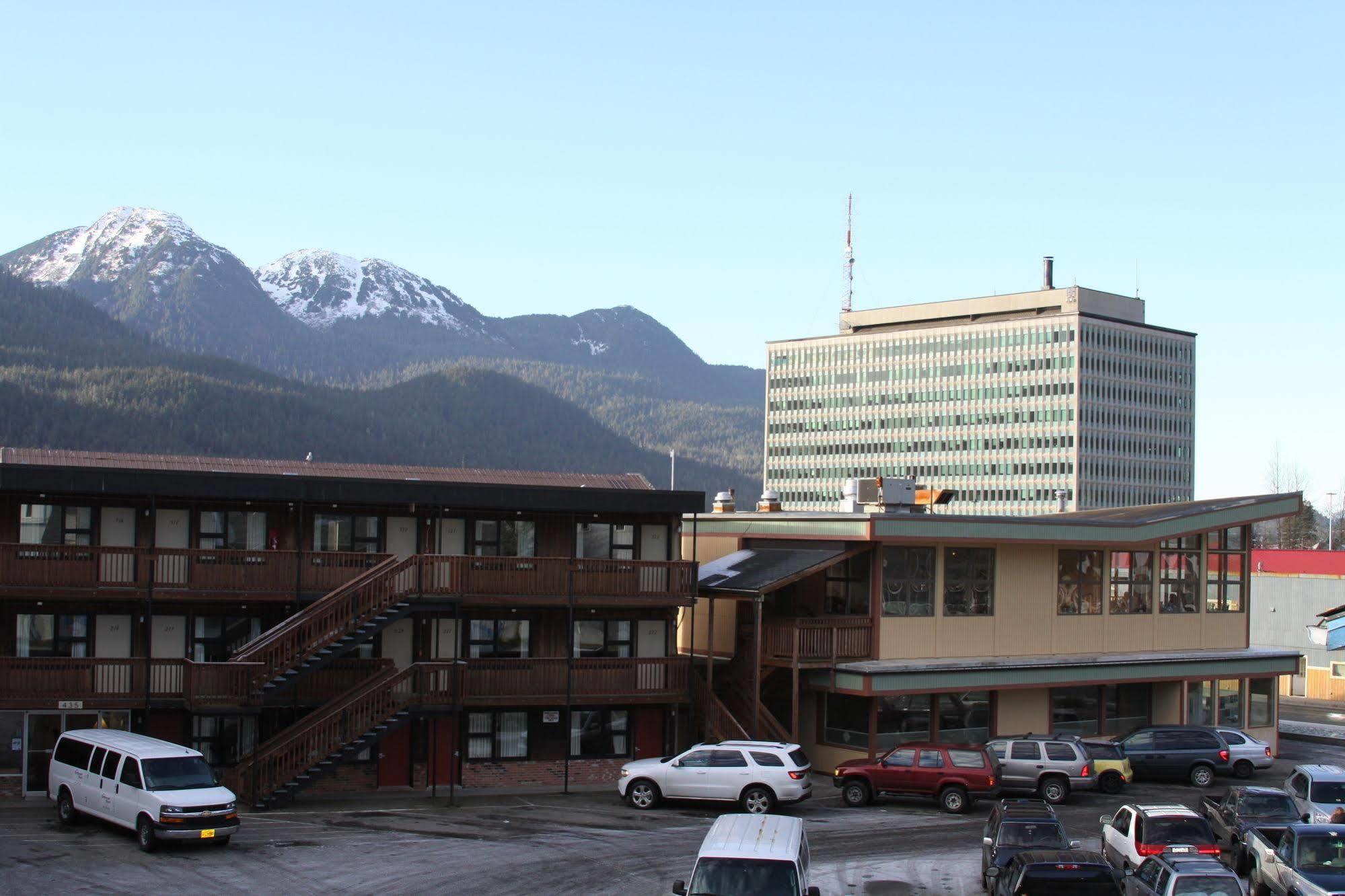 The Driftwood Lodge Juneau Buitenkant foto